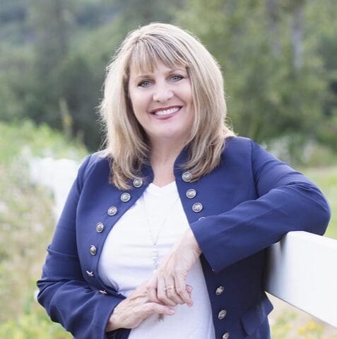 https://oregondreamsrealestate.com/wp-content/uploads/2020/07/Photo-Jul-02-9-01-18-PM-477x480.jpg