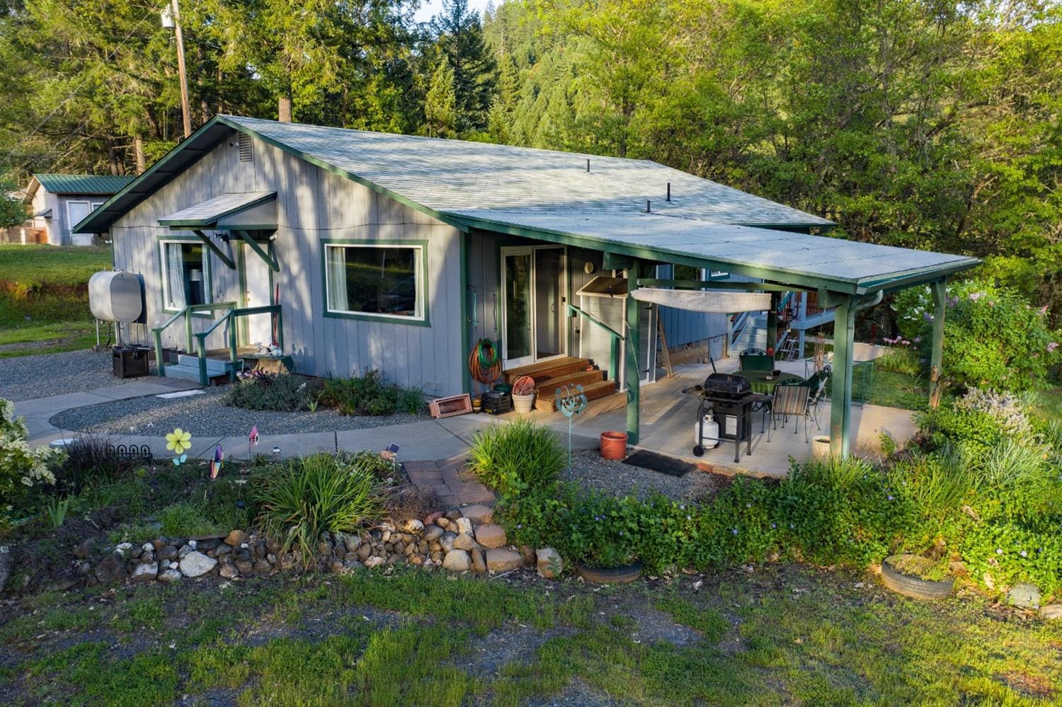 https://oregondreamsrealestate.com/wp-content/uploads/2020/08/20200309011454422247000000-o.jpg
