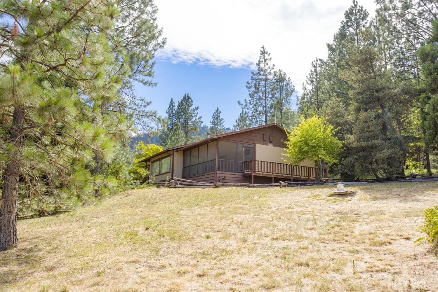 https://oregondreamsrealestate.com/wp-content/uploads/2020/08/20200311160409832533000000-o.jpg