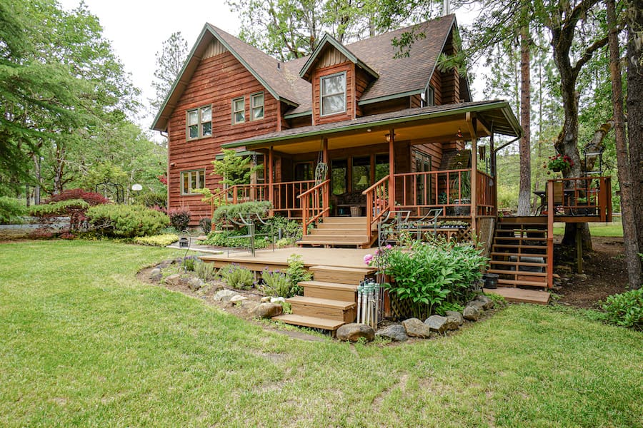 https://oregondreamsrealestate.com/wp-content/uploads/2022/06/DSC07049-1.jpg